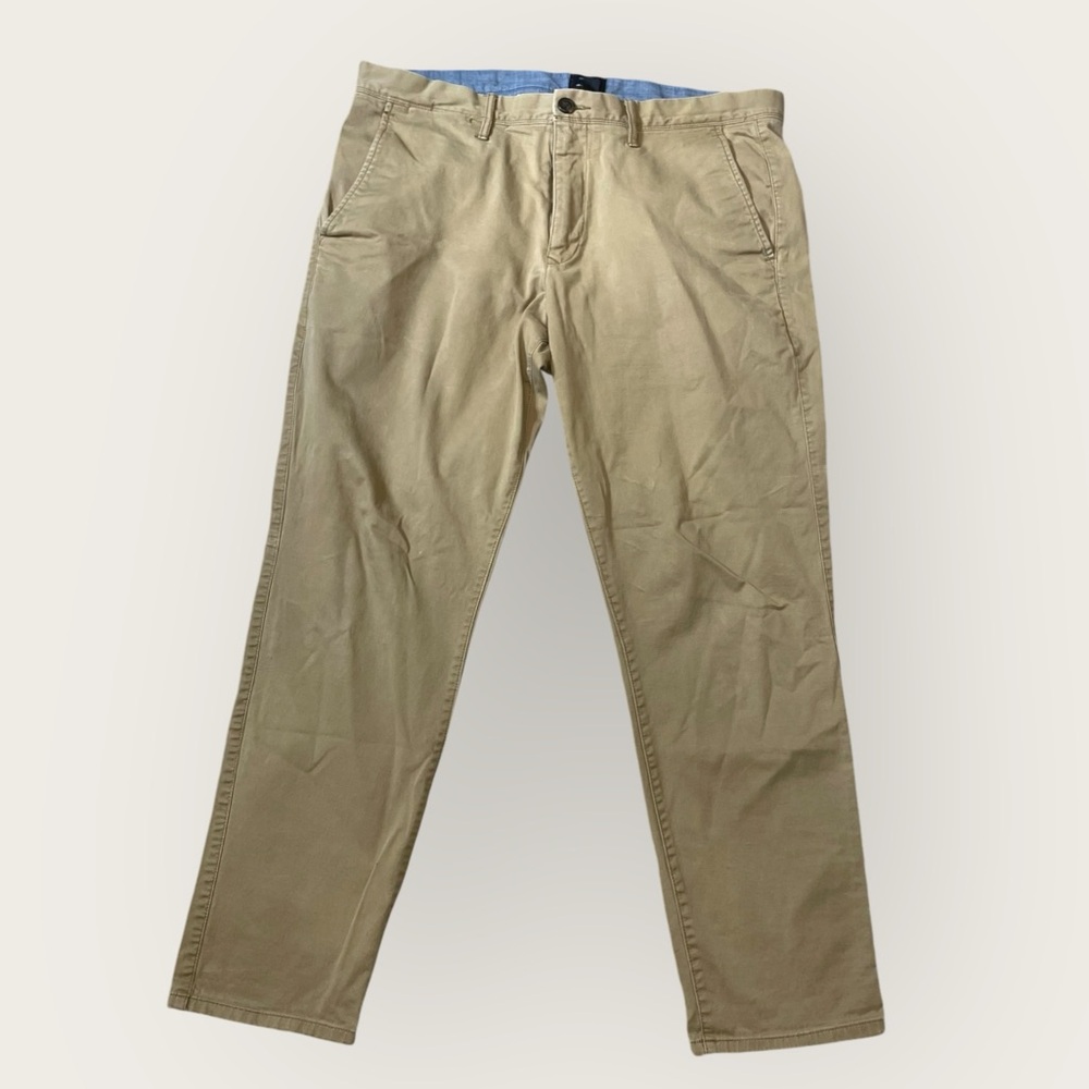 Gap Mens Soft Wear Khaki Chino Pants
